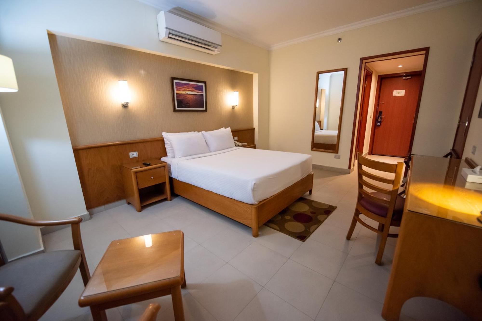 The Grand Plaza Hotel Smouha Alexandrië Buitenkant foto